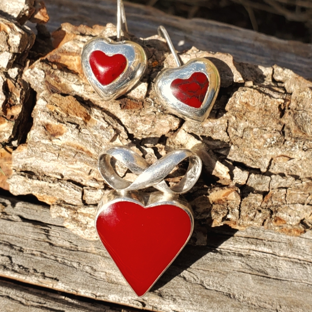 ❤ 925 Silver w/ Red Coral Heart Shaped Pendant & Earrings. Eternal Love!! ❤